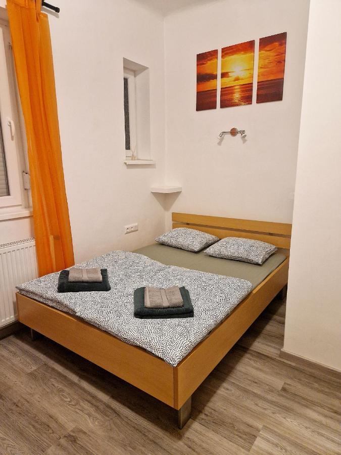 C22 Apartman Boedapest Buitenkant foto